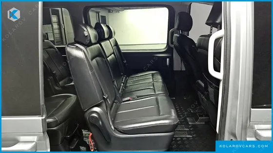 HYUNDAI STARIA 4WD TOURER 11-SEATER
