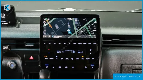 HYUNDAI STARIA 4WD TOURER 11-SEATER