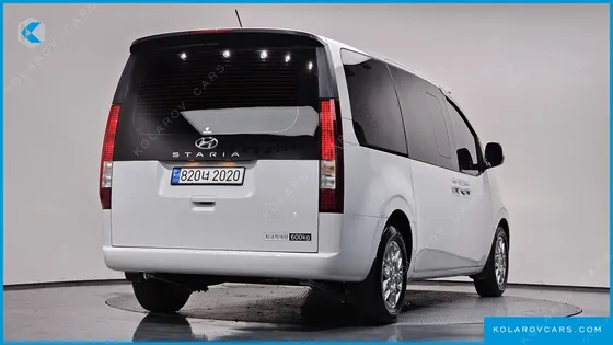 HYUNDAI STARIA CARGO 5-SEATER