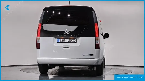 HYUNDAI STARIA CARGO 5-SEATER