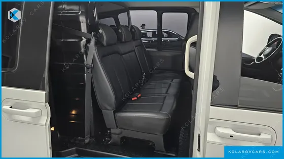 HYUNDAI STARIA CARGO 5-SEATER