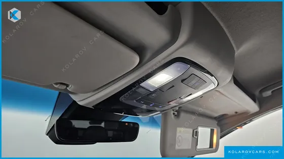 HYUNDAI STARIA CARGO 5-SEATER