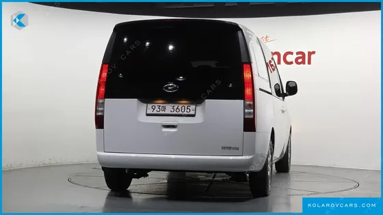 HYUNDAI STARIA L3.5 CARGO 5-SEATER