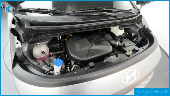 HYUNDAI STARIA 4WD TOURER 9-SEATER
