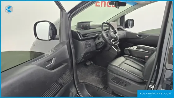 HYUNDAI STARIA 4WD TOURER 9-SEATER