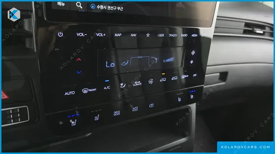 HYUNDAI STARIA 4WD TOURER 9-SEATER