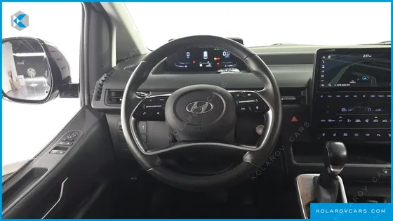 HYUNDAI STARIA TOURER 11-SEATER