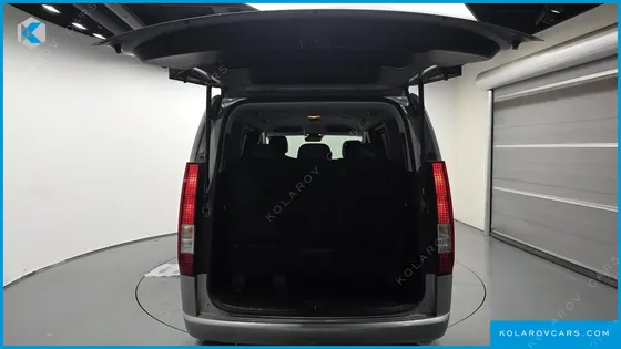 HYUNDAI STARIA TOURER 11-SEATER