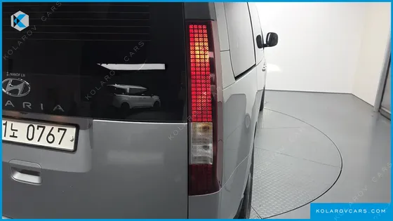 HYUNDAI STARIA TOURER 11-SEATER