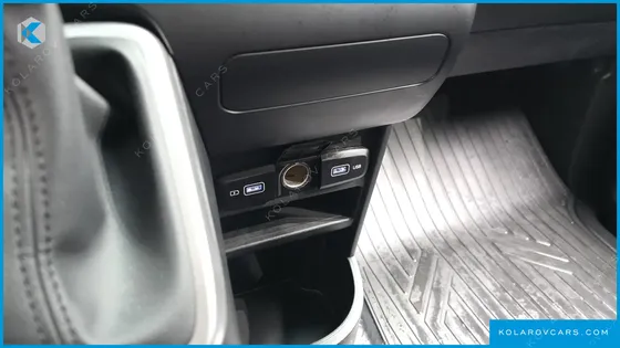 HYUNDAI STARIA TOURER 11-SEATER