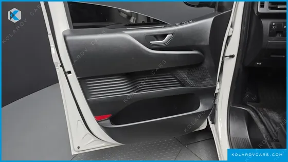 HYUNDAI STARIA L3.5 CARGO 3-SEATER
