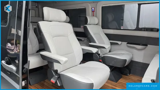 HYUNDAI SOLATI 11-SEATER