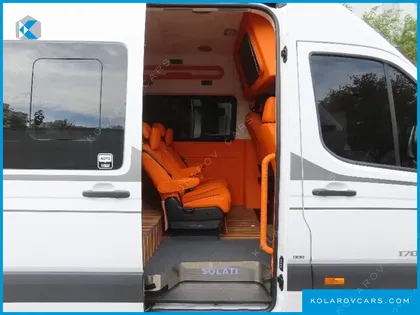 HYUNDAI SOLATI 15-SEATER