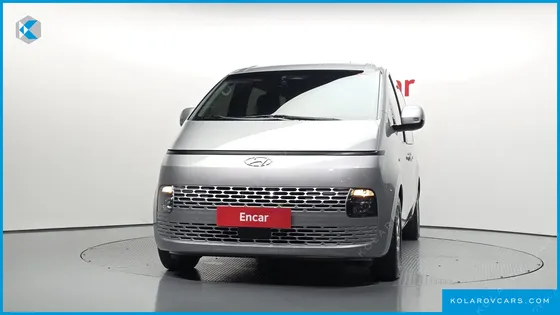 HYUNDAI STARIA 4WD TOURER 11-SEATER