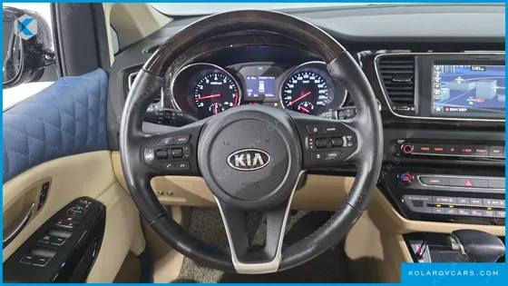 KIA CARNIVAL GASOLINE 7-SEATER HI-LIMOUSINE (SPECIAL)