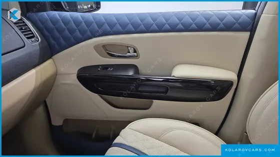 KIA CARNIVAL GASOLINE 7-SEATER HI-LIMOUSINE (SPECIAL)