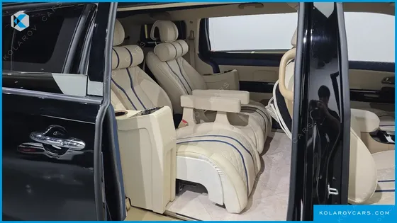 KIA CARNIVAL GASOLINE 7-SEATER HI-LIMOUSINE (SPECIAL)