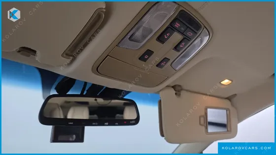 KIA CARNIVAL GASOLINE 7-SEATER HI-LIMOUSINE (SPECIAL)