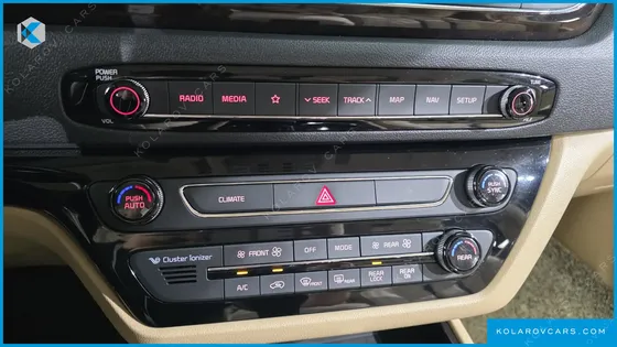 KIA CARNIVAL GASOLINE 7-SEATER HI-LIMOUSINE (SPECIAL)