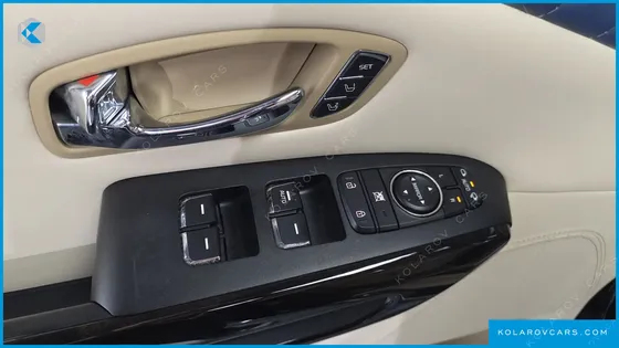 KIA CARNIVAL GASOLINE 7-SEATER HI-LIMOUSINE (SPECIAL)