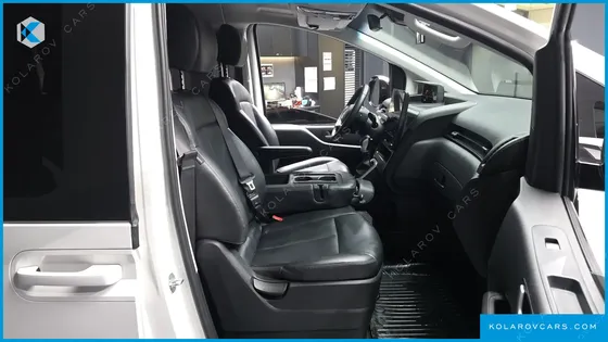 HYUNDAI STARIA TOURER 11-SEATER