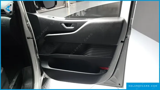 HYUNDAI STARIA TOURER 11-SEATER
