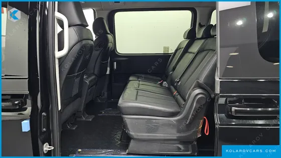 HYUNDAI STARIA 4WD TOURER 9-SEATER