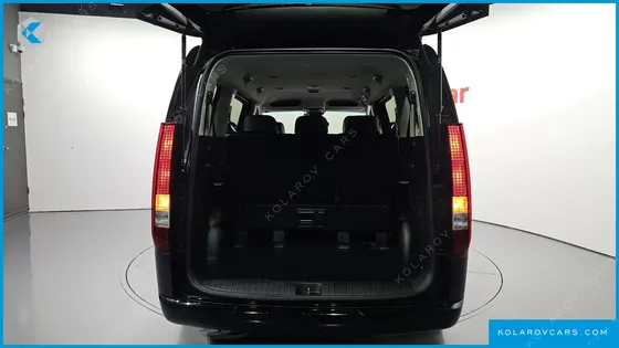 HYUNDAI STARIA 4WD TOURER 9-SEATER