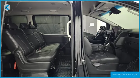 HYUNDAI STARIA 4WD TOURER 9-SEATER