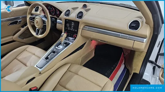 PORSCHE 718 2.0
