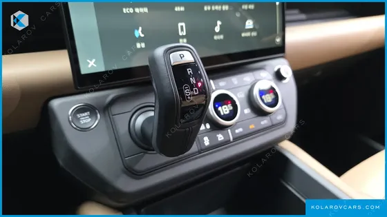 LAND ROVER DEFENDER 110 D300 X-DYNAMIC HSE
