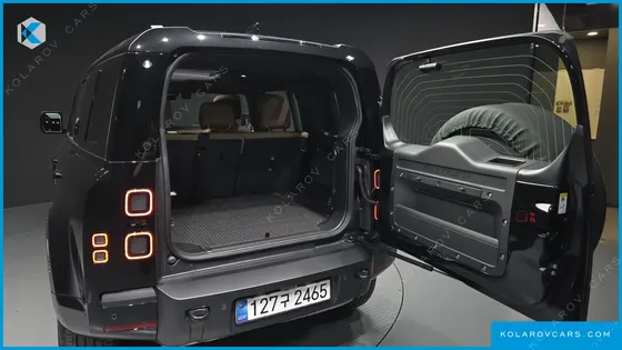 LAND ROVER DEFENDER 110 D300 X-DYNAMIC HSE
