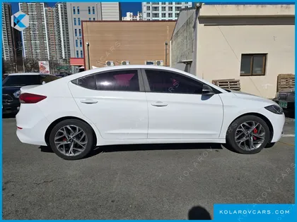 HYUNDAI ELANTRA (AVANTE) 1.6 E-VGT SMART