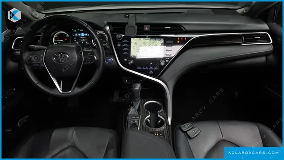 TOYOTA CAMRY 2.5 XLE HYBRID