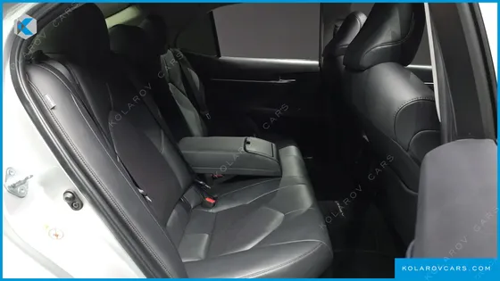 TOYOTA CAMRY 2.5 XLE HYBRID