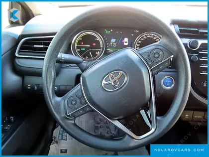 TOYOTA CAMRY 2.5 LE HYBRID