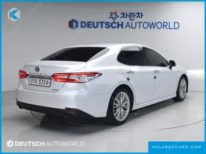TOYOTA CAMRY 2.5 XLE HYBRID