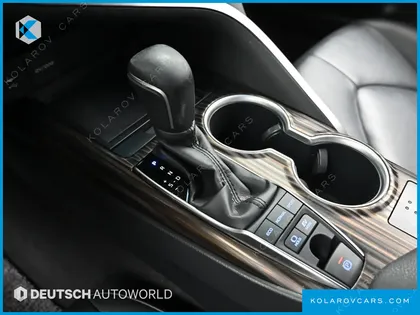 TOYOTA CAMRY 2.5 XLE HYBRID
