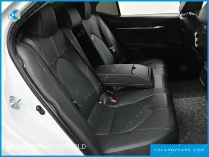 TOYOTA CAMRY 2.5 XLE HYBRID