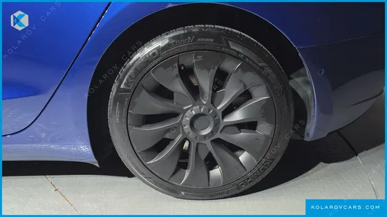 TESLA MODEL 3 LONG RANGE AWD