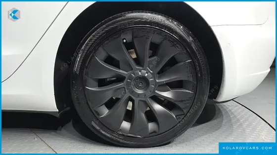 TESLA MODEL 3 STANDARD RANGE PLUE RWD