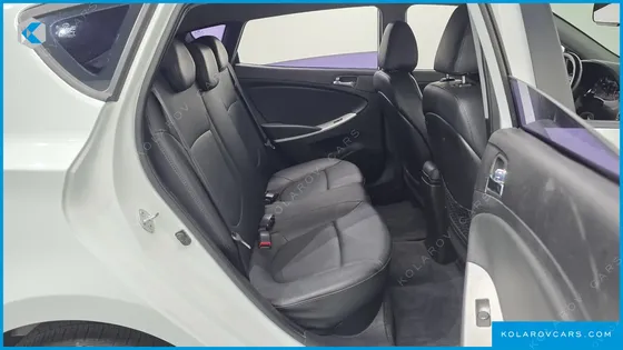 HYUNDAI ACCENT DIESEL WIT 1.6 VGT MODERN