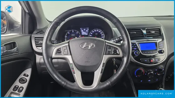HYUNDAI ACCENT DIESEL WIT 1.6 VGT MODERN