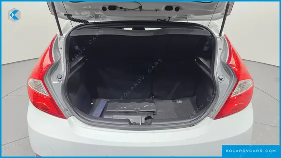HYUNDAI ACCENT DIESEL WIT 1.6 VGT MODERN