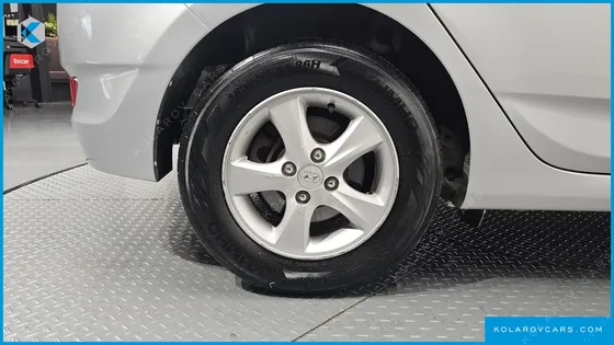 HYUNDAI ACCENT WIT 1.4 VVT PREMIER