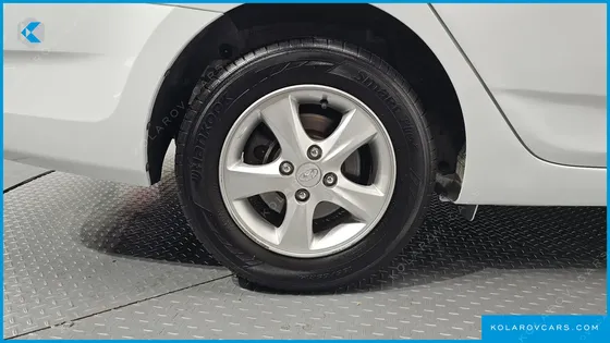 HYUNDAI ACCENT 1.4 VVT PREMIER