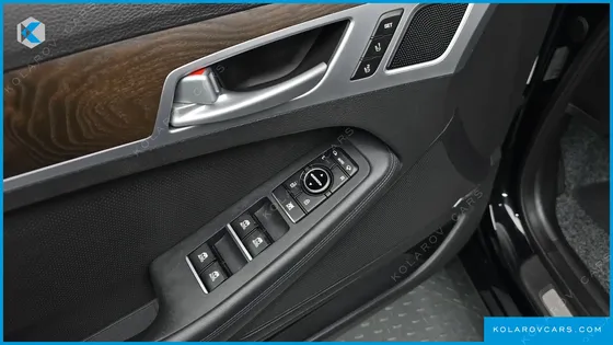 HYUNDAI GENESIS G330 PREMIUM AWD