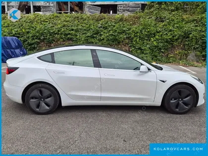 TESLA MODEL 3 STANDARD RANGE PLUE RWD
