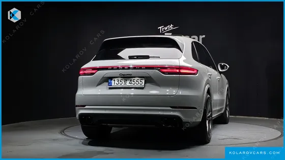 PORSCHE CAYENNE 3.0 PLATINUM EDITION