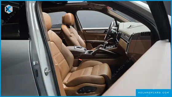 PORSCHE CAYENNE 3.0 PLATINUM EDITION